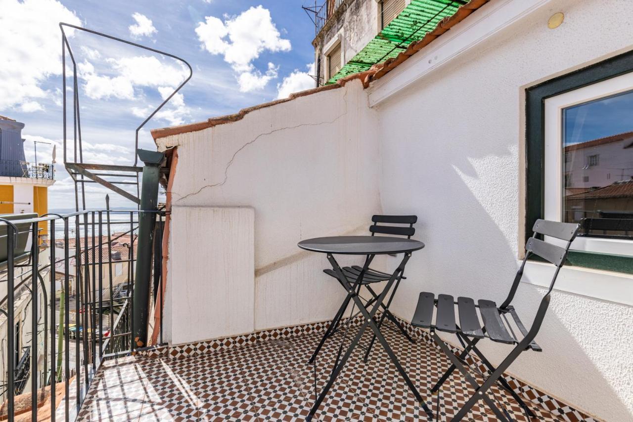 Alfama 2Bdr Duplex Apartment W/ Balcony By Lovelystay Lizbona Zewnętrze zdjęcie